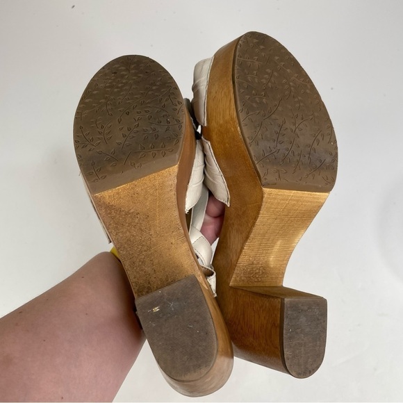 Anthropologie Miss Albright Leather Bow Wooden Heel Sandals Size 9.5 - Picture 10 of 10